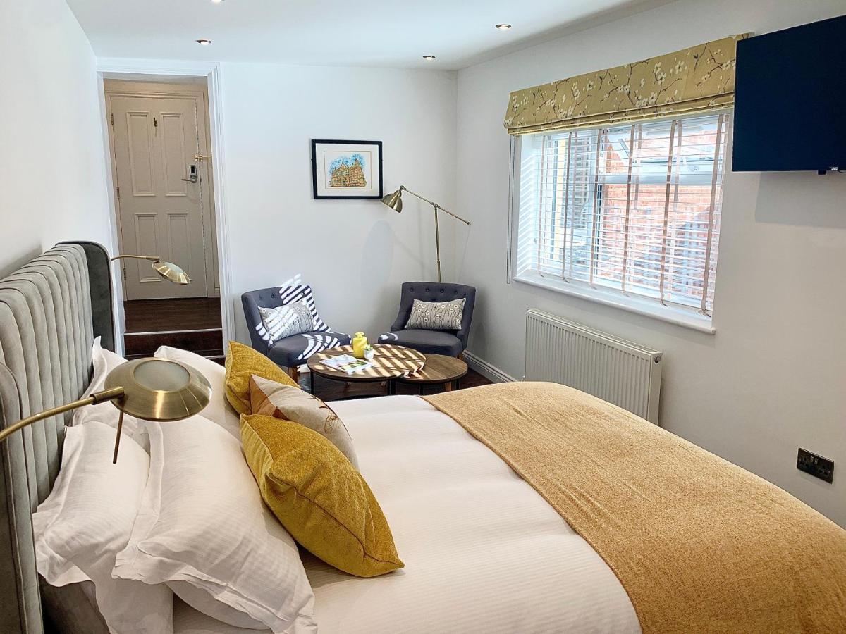 Upstairs At 33 - Self Check In Boutique Accommodation In Worcester Centre Eksteriør billede