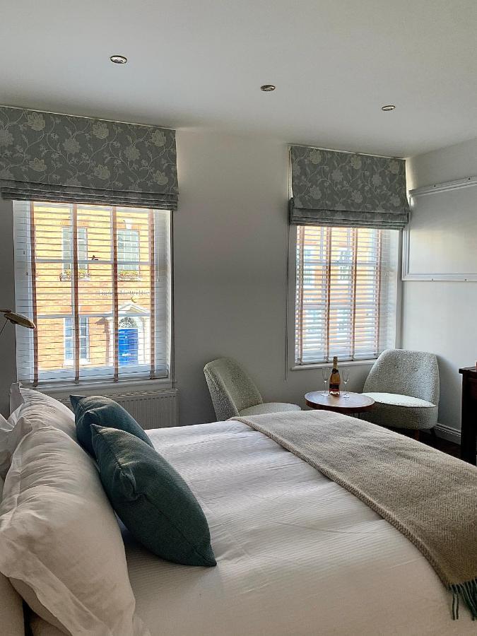 Upstairs At 33 - Self Check In Boutique Accommodation In Worcester Centre Eksteriør billede
